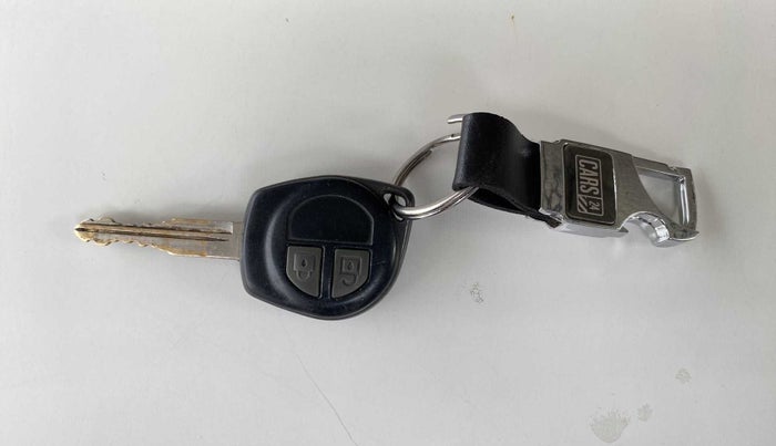 2017 Maruti Wagon R 1.0 VXI, Petrol, Manual, 18,345 km, Key Close Up