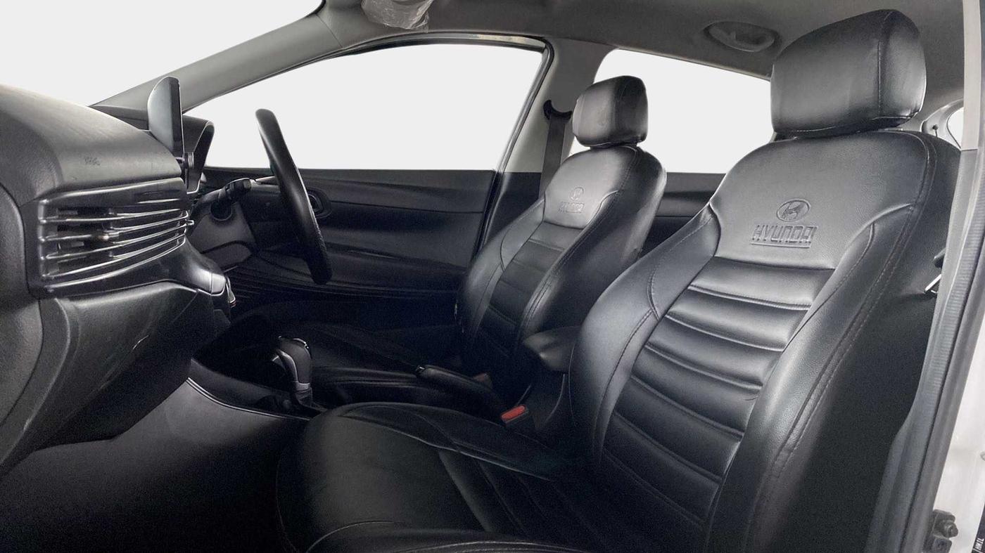 2020 Hyundai NEW I20 SPORTZ 1.2 AT, Petrol, Automatic, 50,173 km, Right Side Front Door Cabin