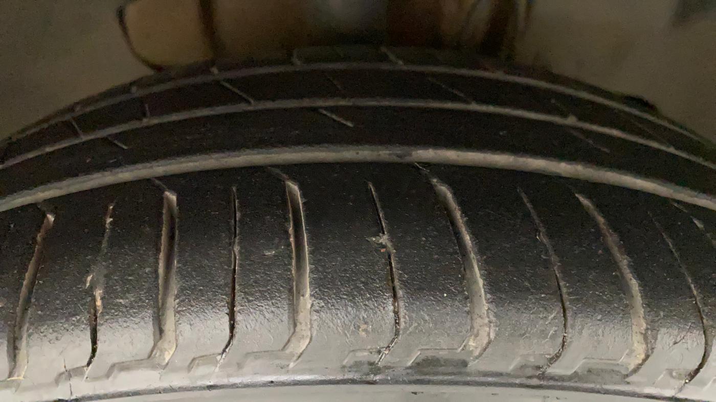2017 Tata TIGOR XZ (O) PETROL, Petrol, Manual, 51,041 km, Right Front Tyre Tread