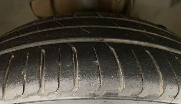 2017 Tata TIGOR XZ (O) PETROL, Petrol, Manual, 51,041 km, Right Front Tyre Tread