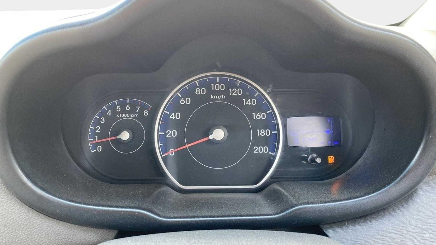 2011 Hyundai i10 SPORTZ 1.2, Petrol, Manual, 81,575 km, Odometer Image