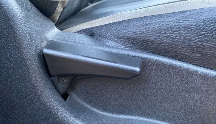 2018 Tata Tiago XM PETROL, Petrol, Manual, 24,977 km, Driver Side Adjustment Panel