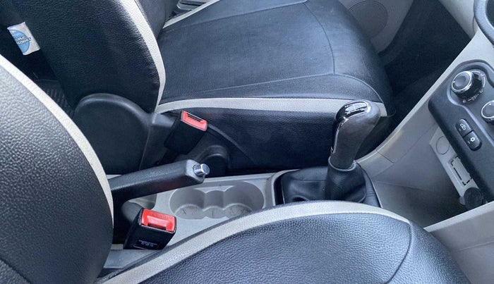 2018 Tata Tiago XM PETROL, Petrol, Manual, 24,977 km, Gear Lever