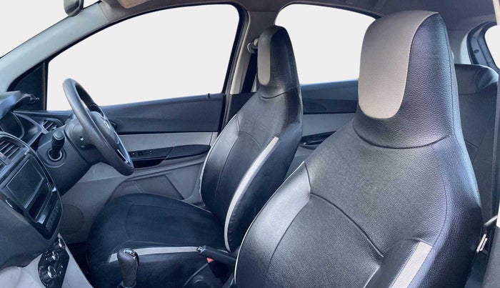 2018 Tata Tiago XM PETROL, Petrol, Manual, 24,977 km, Right Side Front Door Cabin