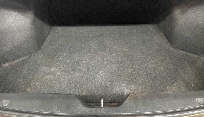 2016 Maruti Ciaz ZXI+, Petrol, Manual, 60,162 km, Boot Inside
