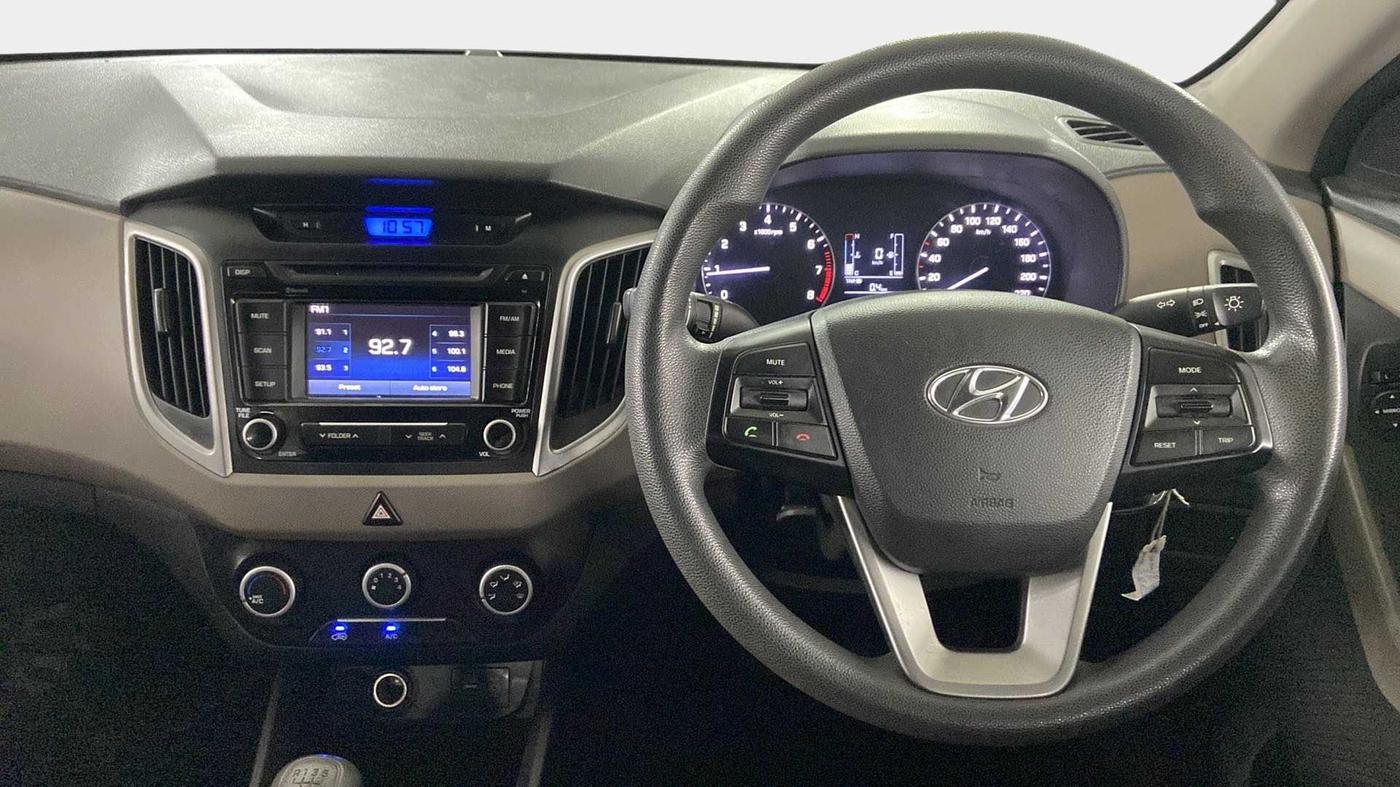 2017 Hyundai Creta E PLUS 1.6 PETROL, Petrol, Manual, 45,023 km, Steering Wheel Close Up