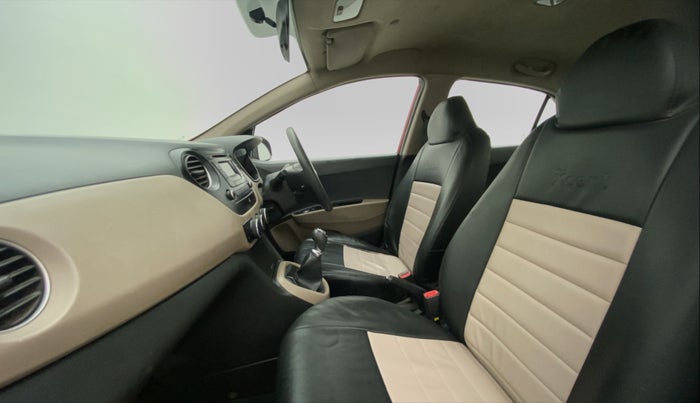 2014 Hyundai Xcent S (O) 1.2, Petrol, Manual, 45,061 km, Right Side Front Door Cabin