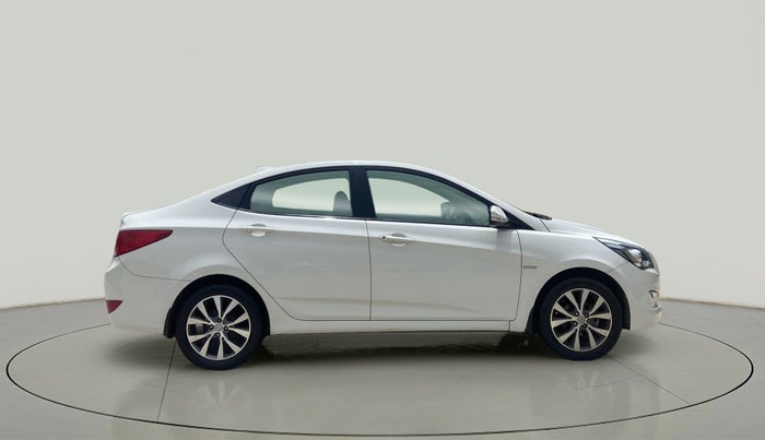 2017 Hyundai Verna 1.6 VTVT SX, Petrol, Manual, 33,354 km, Right Side View