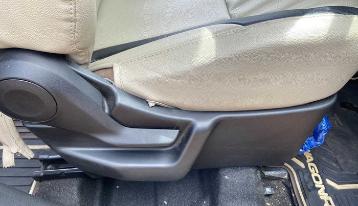 2020 Maruti New Wagon-R VXI 1.2 AMT, Petrol, Automatic, 10,667 km, Driver Side Adjustment Panel