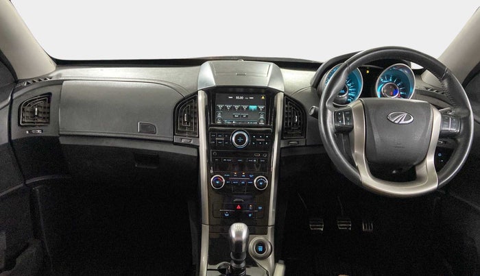 2020 Mahindra XUV500 W11(O), Diesel, Manual, 30,867 km, Dashboard