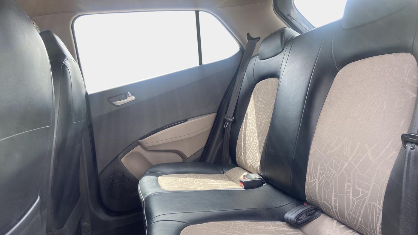 2019 Hyundai Grand i10 SPORTZ 1.2 KAPPA VTVT, Petrol, Manual, 42,976 km, Right Side Rear Door Cabin