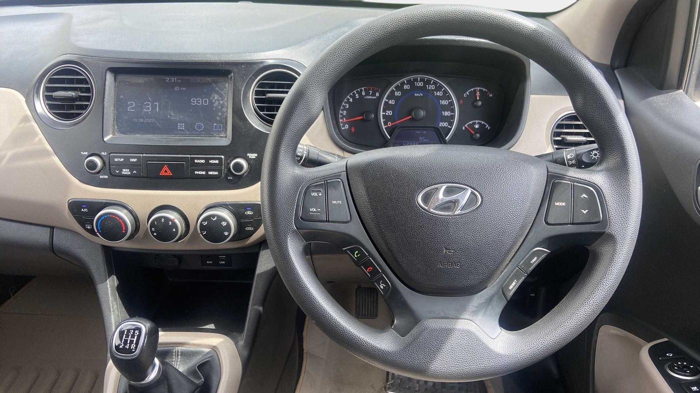 2019 Hyundai Grand i10 SPORTZ 1.2 KAPPA VTVT, Petrol, Manual, 42,976 km, Steering Wheel Close Up