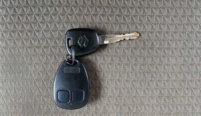 2011 Maruti Wagon R 1.0 LXI, Petrol, Manual, 1,04,247 km, Key Close Up