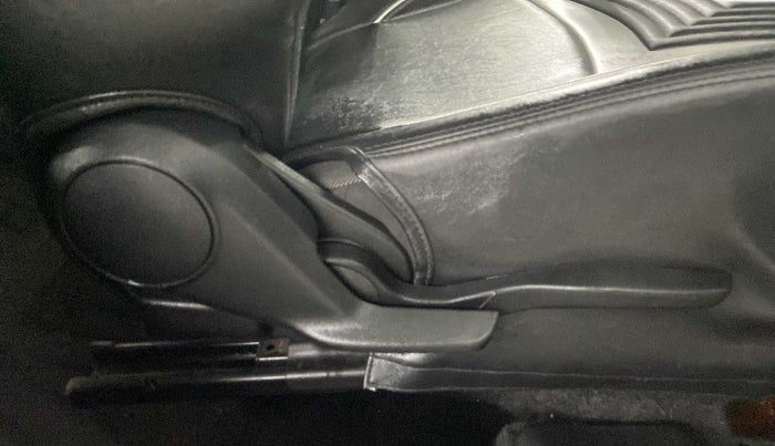 2020 Maruti Baleno ZETA CVT PETROL 1.2, Petrol, Automatic, 40,835 km, Driver Side Adjustment Panel