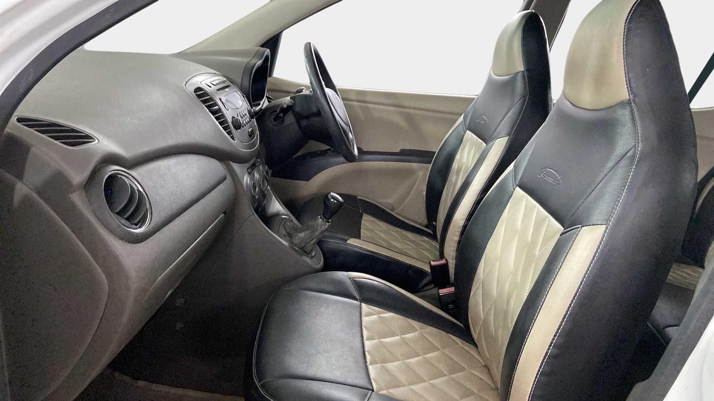 2011 Hyundai i10 SPORTZ 1.2, Petrol, Manual, 62,110 km, Right Side Front Door Cabin