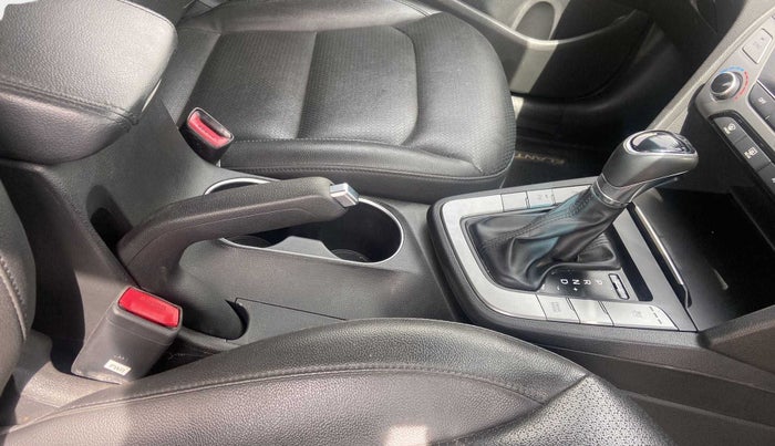 2019 Hyundai New Elantra 2.0 SX(O) AT PETROL, Petrol, Automatic, 47,334 km, Gear Lever