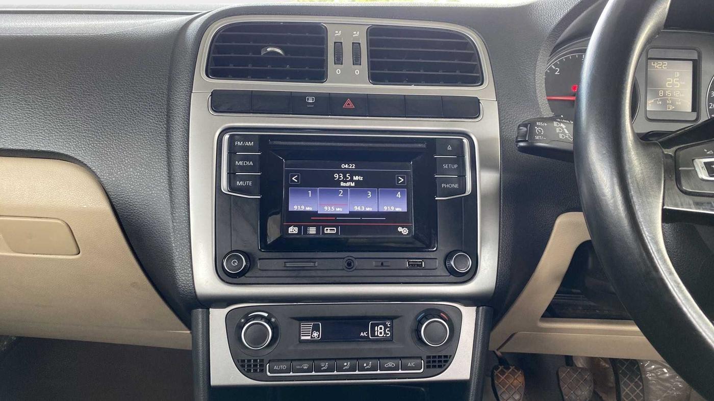 2016 Volkswagen Polo HIGHLINE1.5L, Diesel, Manual, 81,489 km, Air Conditioner