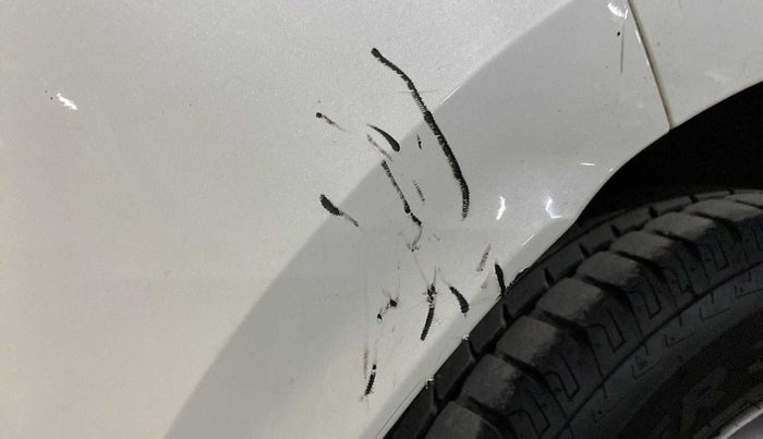 2018 Tata Tiago XT PETROL, Petrol, Manual, 1,00,006 km, Rear bumper - Minor scratches
