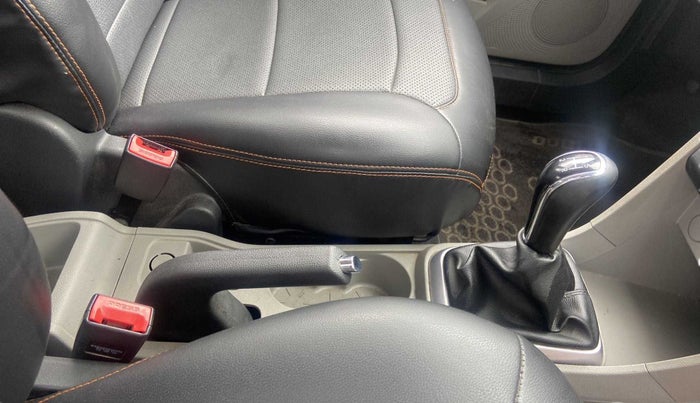 2017 Tata Tiago XT PETROL, Petrol, Manual, 68,039 km, Gear Lever