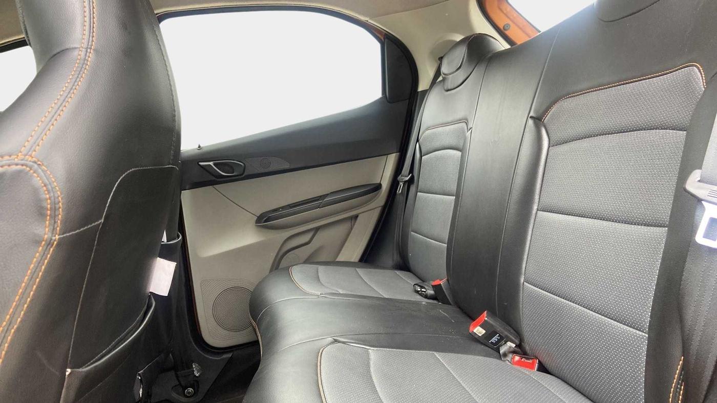 2017 Tata Tiago XT PETROL, Petrol, Manual, 68,039 km, Right Side Rear Door Cabin