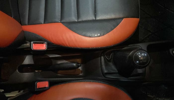 2017 Hyundai Eon ERA +, Petrol, Manual, 86,094 km, Gear Lever