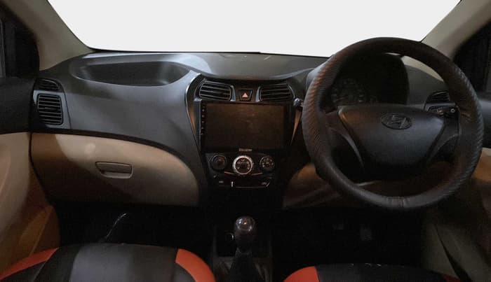 2017 Hyundai Eon ERA +, Petrol, Manual, 86,094 km, Dashboard