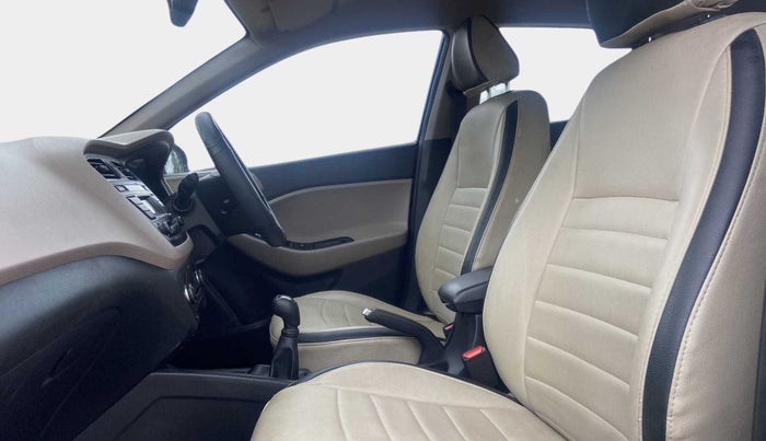 2016 Hyundai Elite i20 SPORTZ 1.2, Petrol, Manual, 35,410 km, Right Side Front Door Cabin