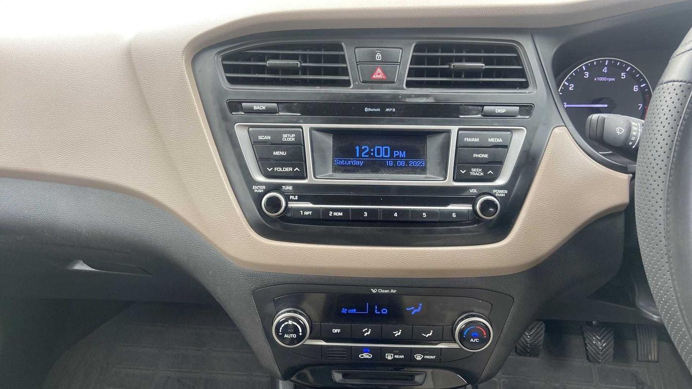 2016 Hyundai Elite i20 SPORTZ 1.2, Petrol, Manual, 35,410 km, Air Conditioner