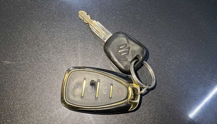 2016 Maruti Alto K10 VXI AMT, Petrol, Automatic, 36,998 km, Key Close Up