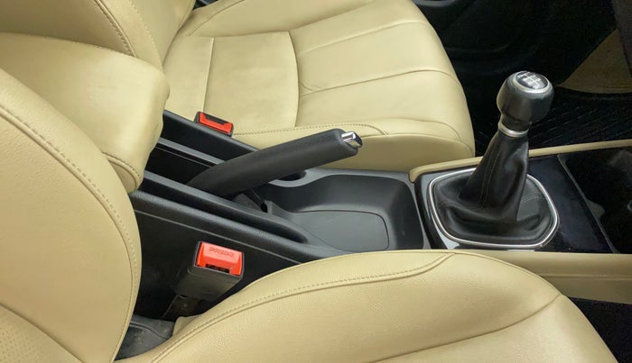 2020 Honda City 1.5L I-VTEC ZX, Petrol, Manual, 69,683 km, Gear Lever