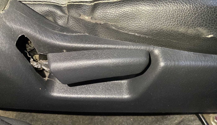 2017 Maruti Alto K10 VXI, Petrol, Manual, 43,922 km, Driver Side Adjustment Panel