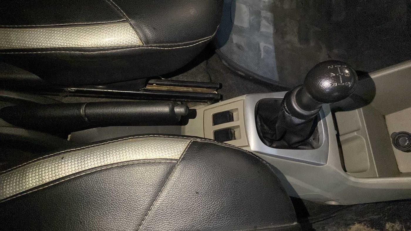 2017 Maruti Alto K10 VXI, Petrol, Manual, 43,922 km, Gear Lever