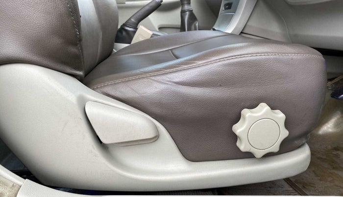 2010 Toyota Corolla Altis J PETROL, Petrol, Manual, 75,988 km, Driver Side Adjustment Panel