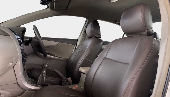 2010 Toyota Corolla Altis J PETROL, Petrol, Manual, 75,988 km, Right Side Front Door Cabin