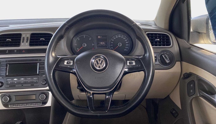 2015 Volkswagen Vento HIGHLINE 1.5 AT, Diesel, Automatic, 1,14,793 km, Steering Wheel Close Up