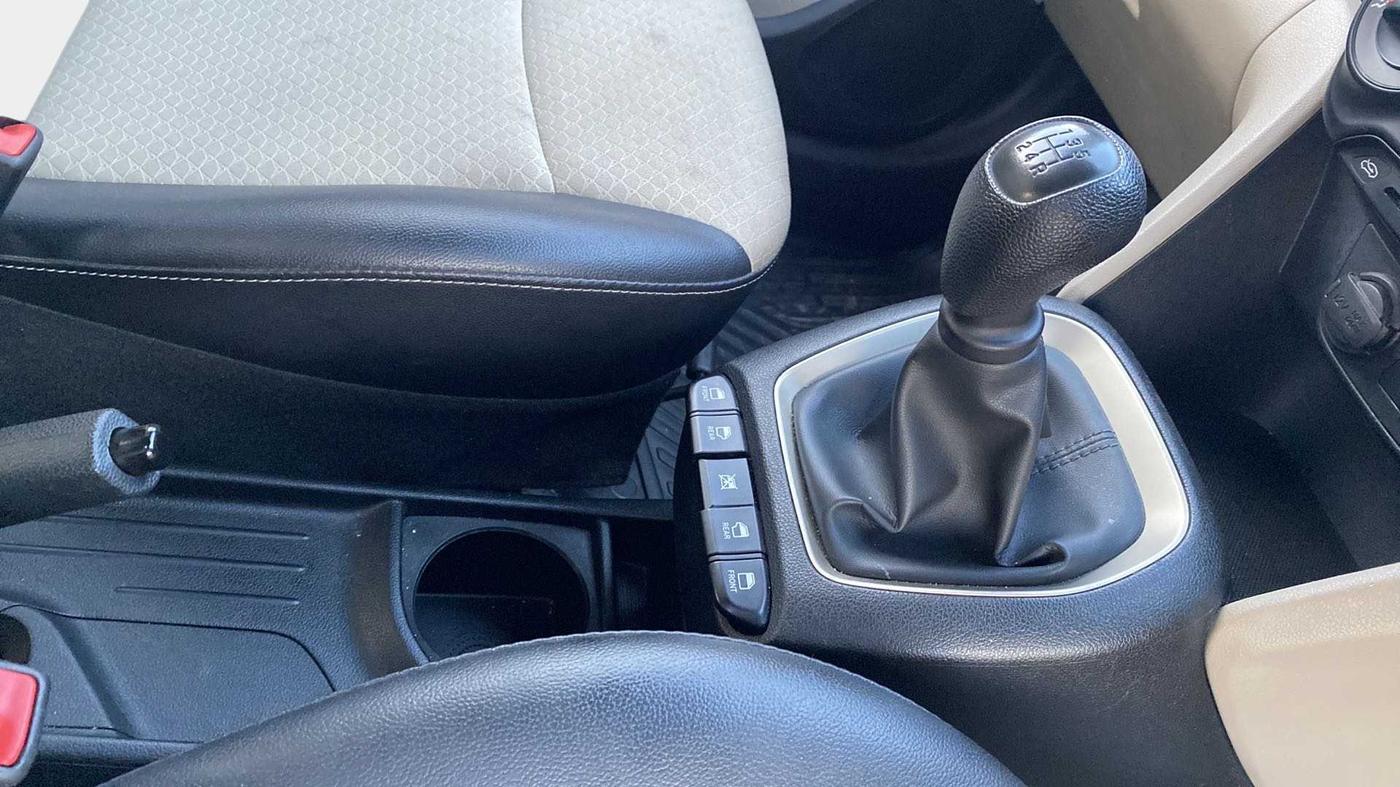 2018 Hyundai NEW SANTRO ASTA MT, Petrol, Manual, 29,105 km, Gear Lever
