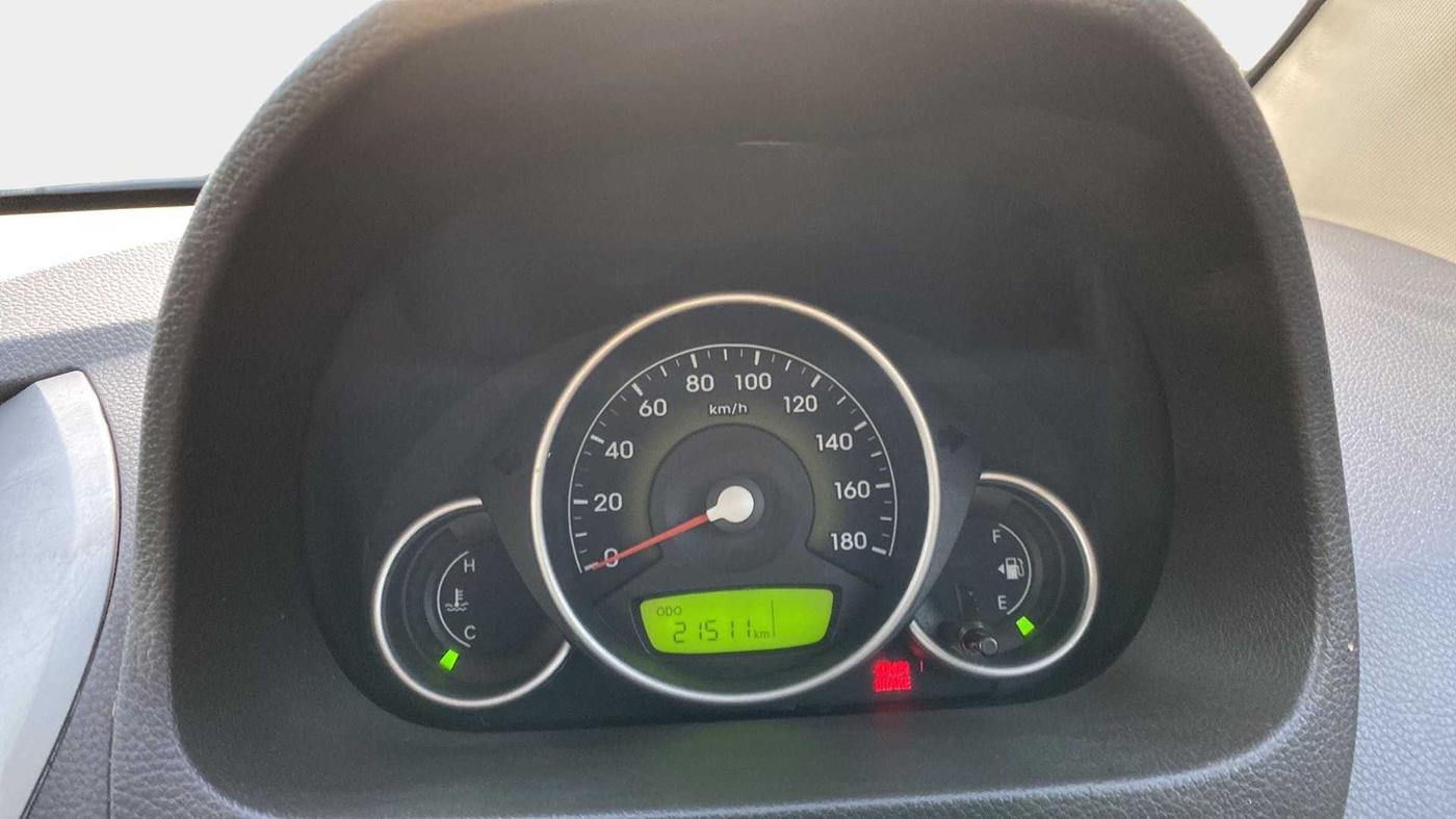 2014 Hyundai Eon ERA +, Petrol, Manual, 21,599 km, Odometer Image