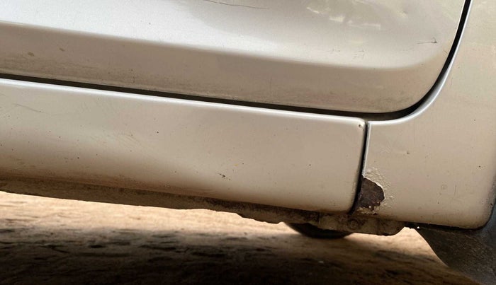 2014 Hyundai Eon ERA +, Petrol, Manual, 21,599 km, Right running board - Slightly dented