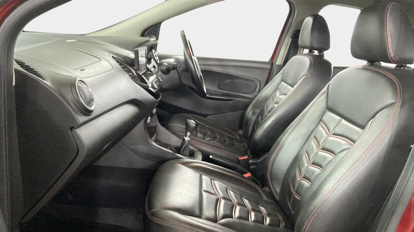 2019 Ford New Figo TITANIUM1.5 DIESEL, Diesel, Manual, 63,244 km, Right Side Front Door Cabin