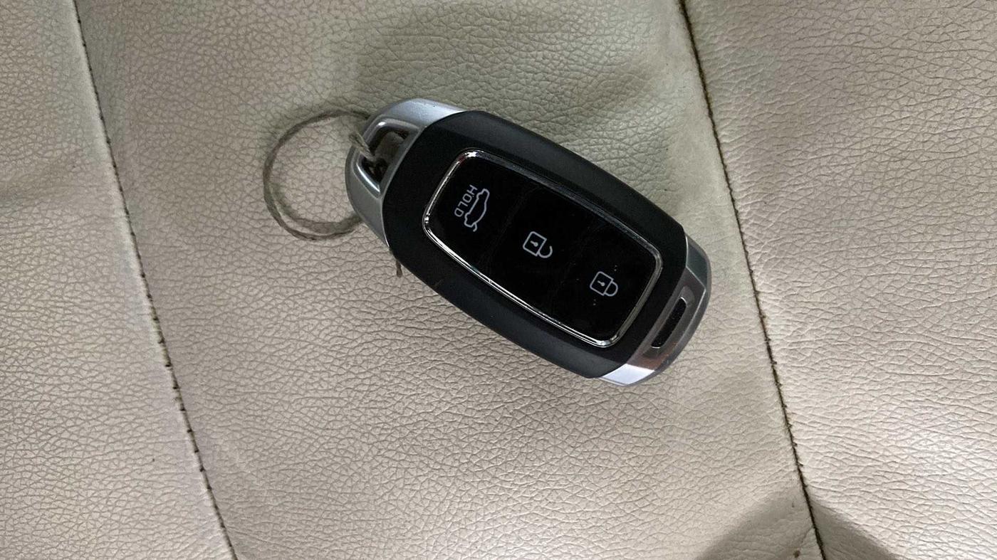 2020 Hyundai Verna SX 1.5 VTVT, Petrol, Manual, 43,734 km, Key Close Up