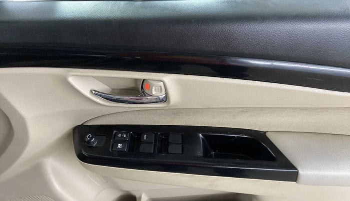 2019 Maruti Ciaz DELTA 1.5 SHVS MT PETROL, Petrol, Manual, 33,035 km, Driver Side Door Panels Control