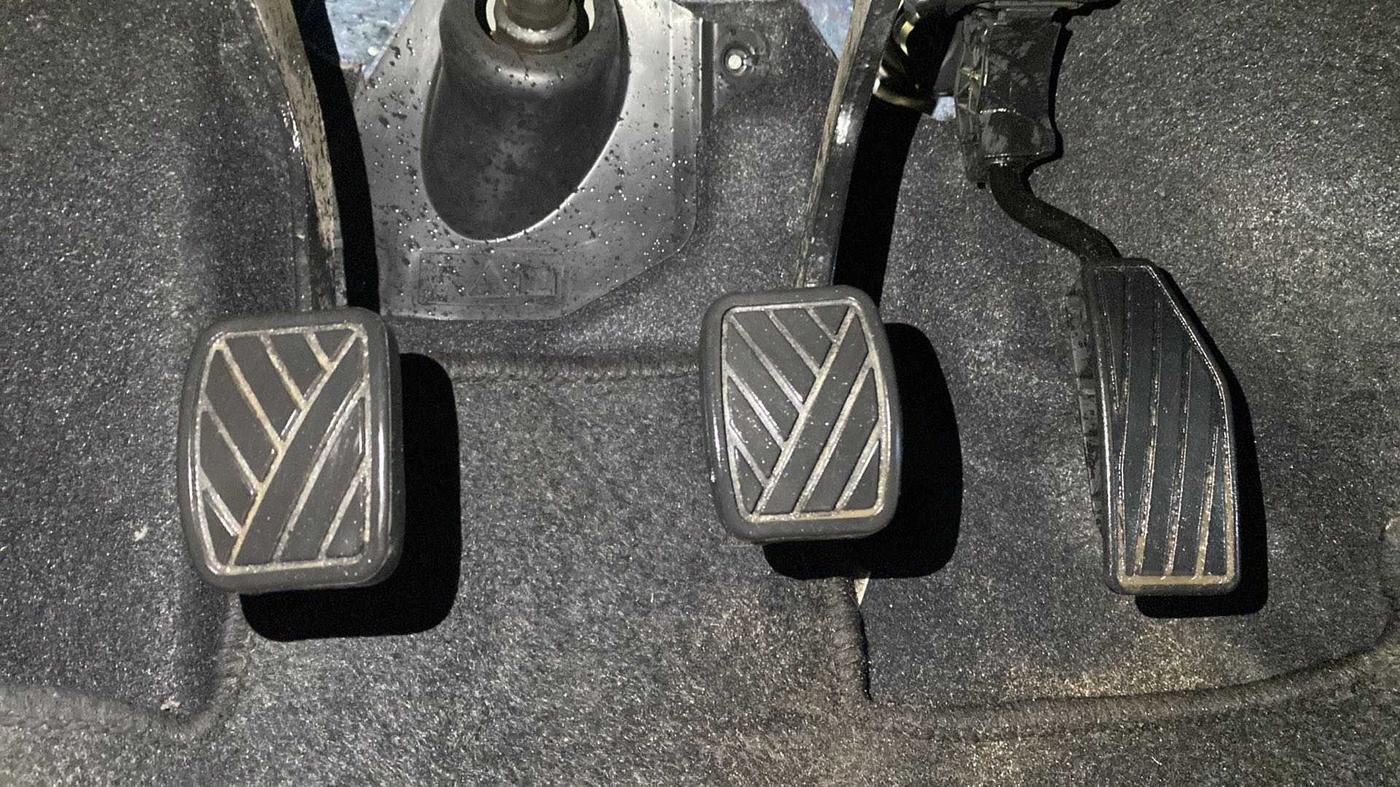 2022 Maruti IGNIS DELTA 1.2, Petrol, Manual, 4,534 km, Pedals