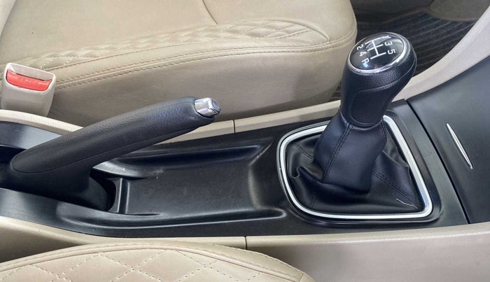 2020 Maruti Ciaz SIGMA 1.5 SHVS MT  PETROL, Petrol, Manual, 53,576 km, Gear Lever