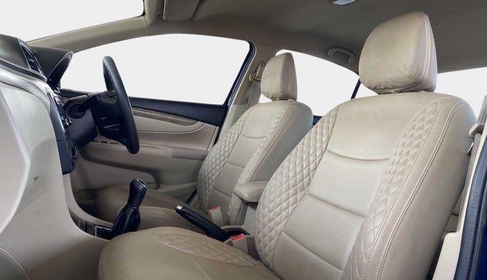 2020 Maruti Ciaz SIGMA 1.5 SHVS MT  PETROL, Petrol, Manual, 53,576 km, Right Side Front Door Cabin