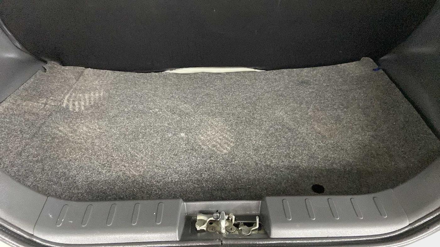 2018 Maruti Alto 800 LXI, Petrol, Manual, 16,105 km, Boot Inside