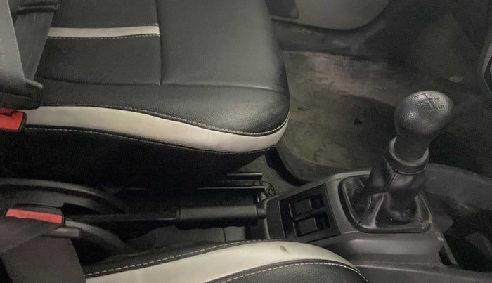 2018 Maruti Alto 800 LXI, Petrol, Manual, 16,105 km, Gear Lever