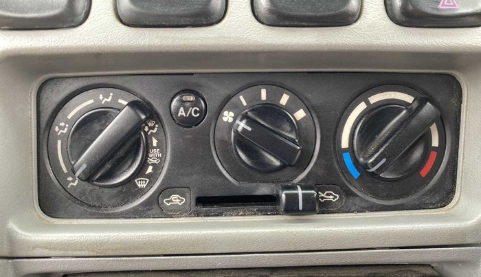 2012 Maruti Alto LX, Petrol, Manual, 76,182 km, AC Unit - Directional switch has minor damage