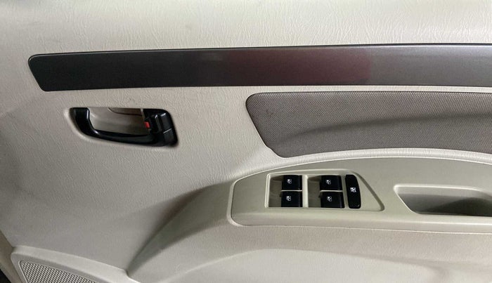 2021 Mahindra Scorpio S5, Diesel, Manual, 52,722 km, Driver Side Door Panels Control