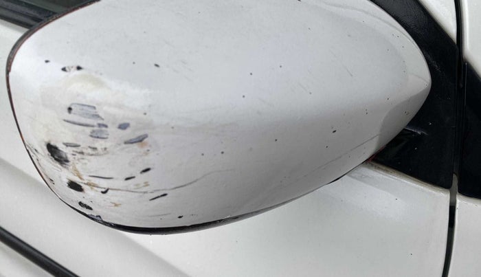 2016 Maruti Celerio VXI, Petrol, Manual, 1,24,009 km, Right rear-view mirror - Mirror motor not working