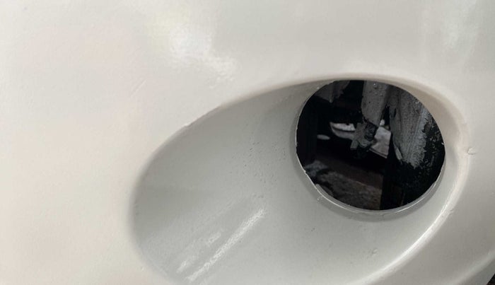 2016 Maruti Celerio VXI, Petrol, Manual, 1,24,009 km, Right fog light - Not working